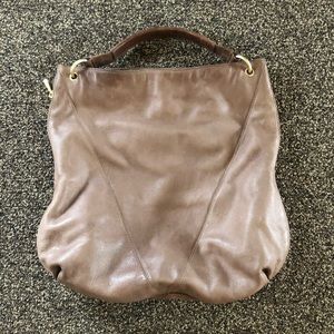 Pour  La Victoire Purse
